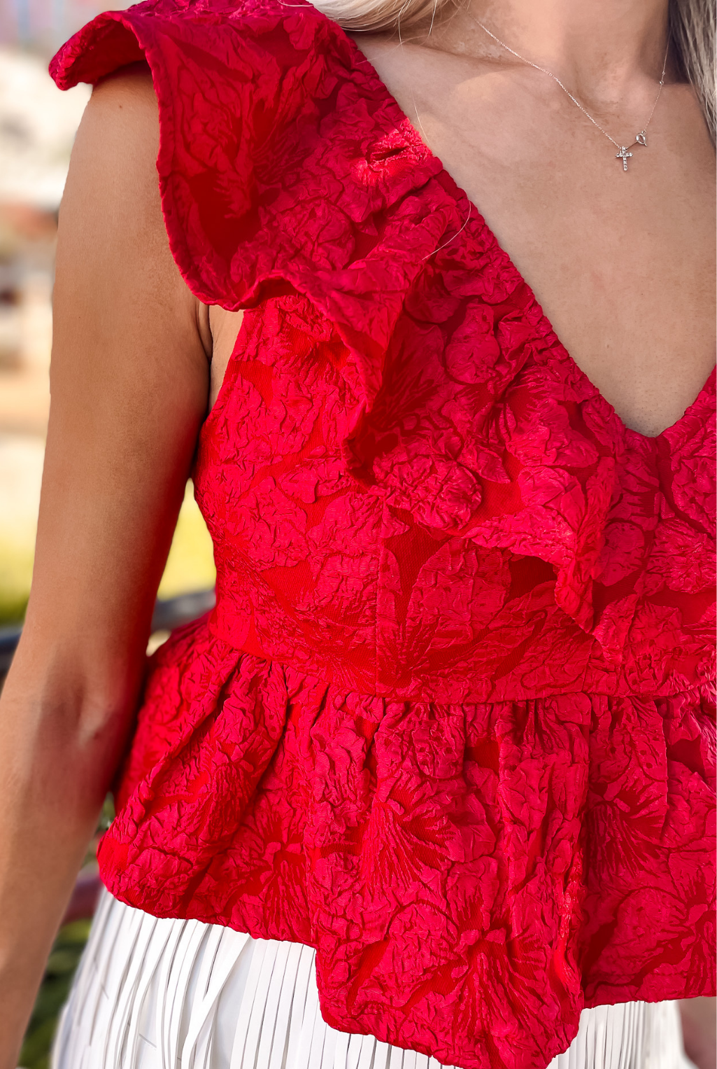 Jacquard Sleeveless Ruffle Top - Red