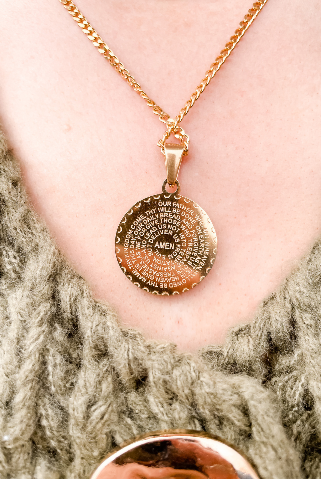 Prayer Warrior Necklace Gold -18in
