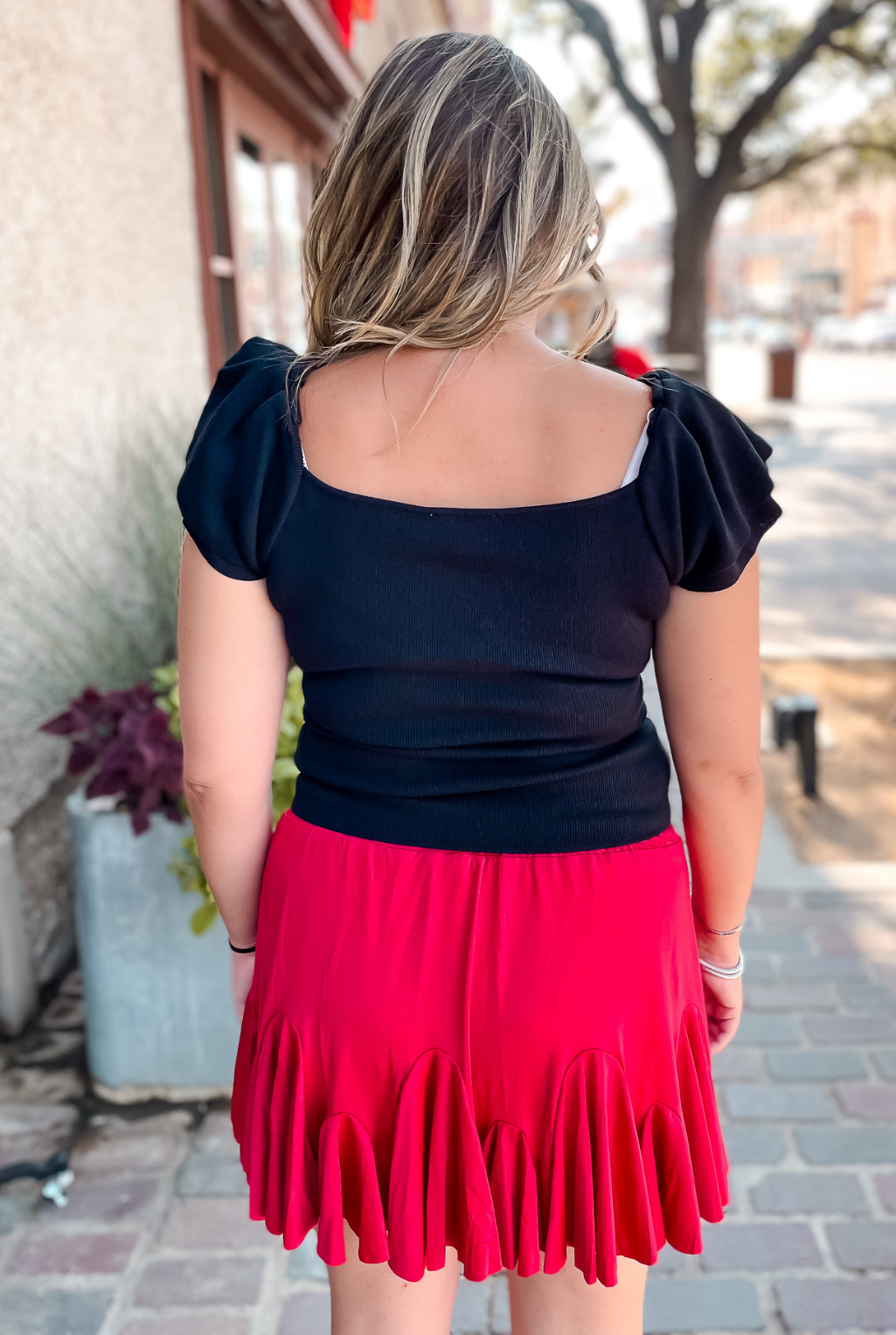 Ruffled Ribbed Knit Top - Black