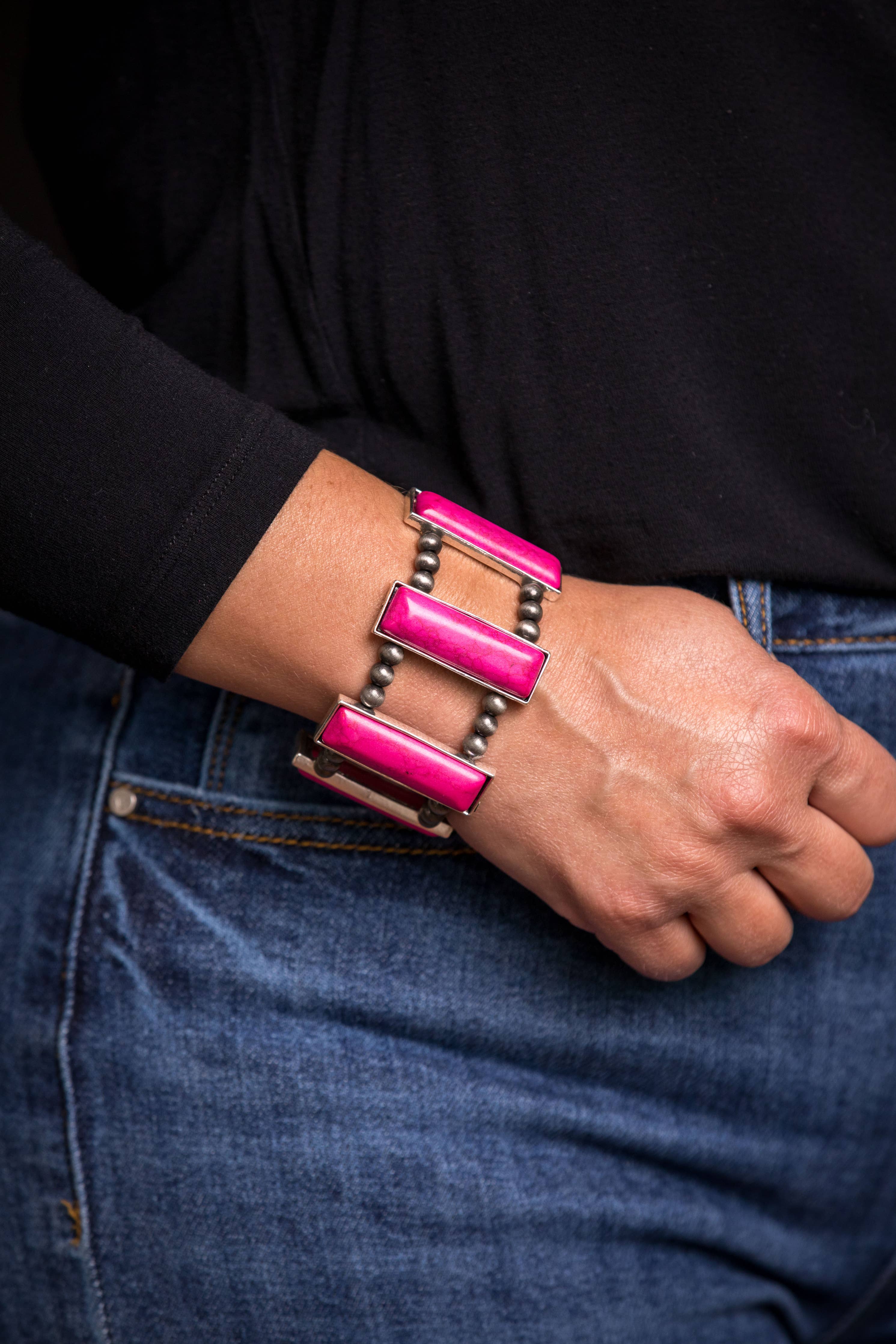 Bar Stretch Bracelet - Pink