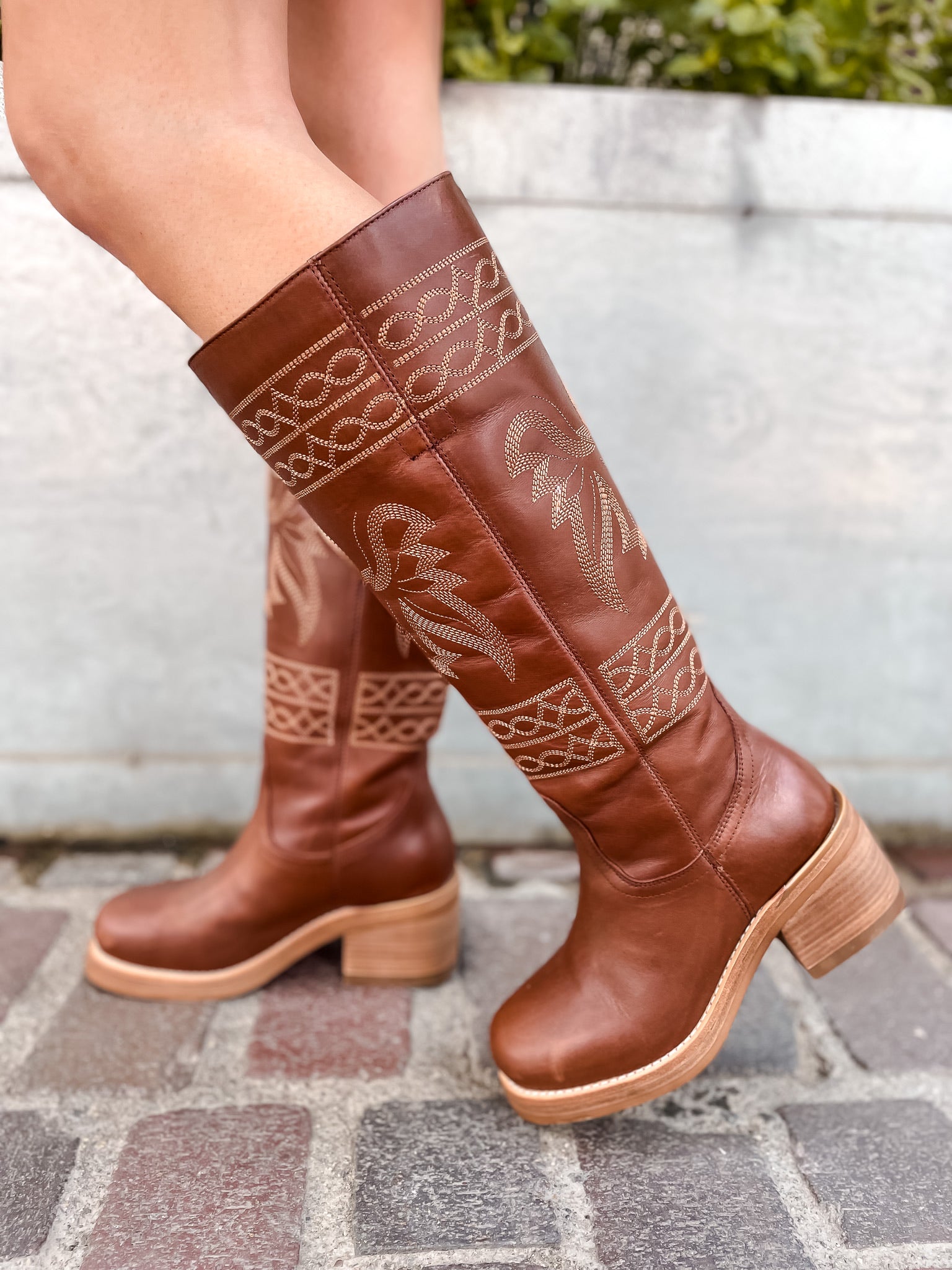 Avalon Boot - Brown