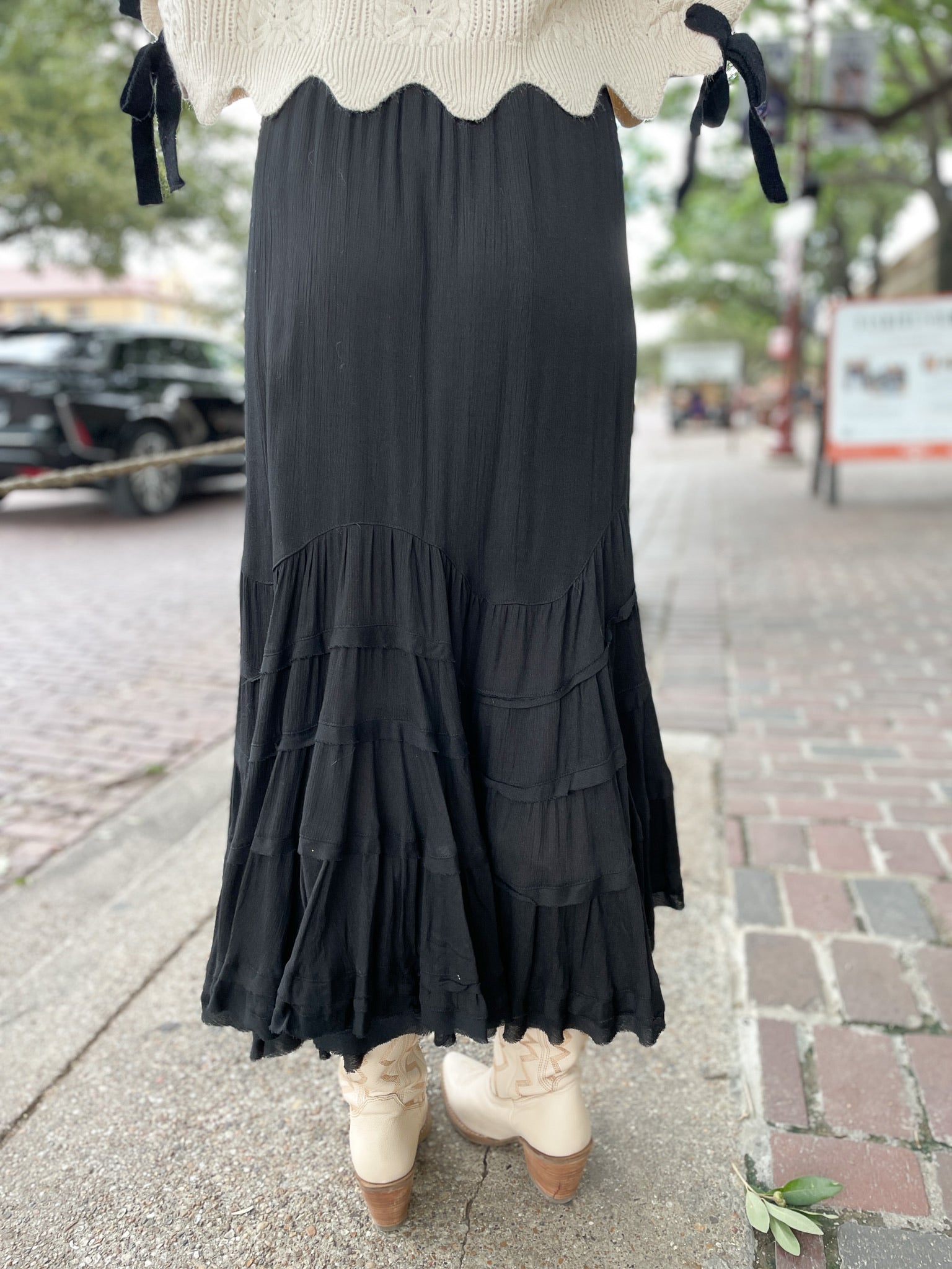 Wave Tiered Skirt - Black