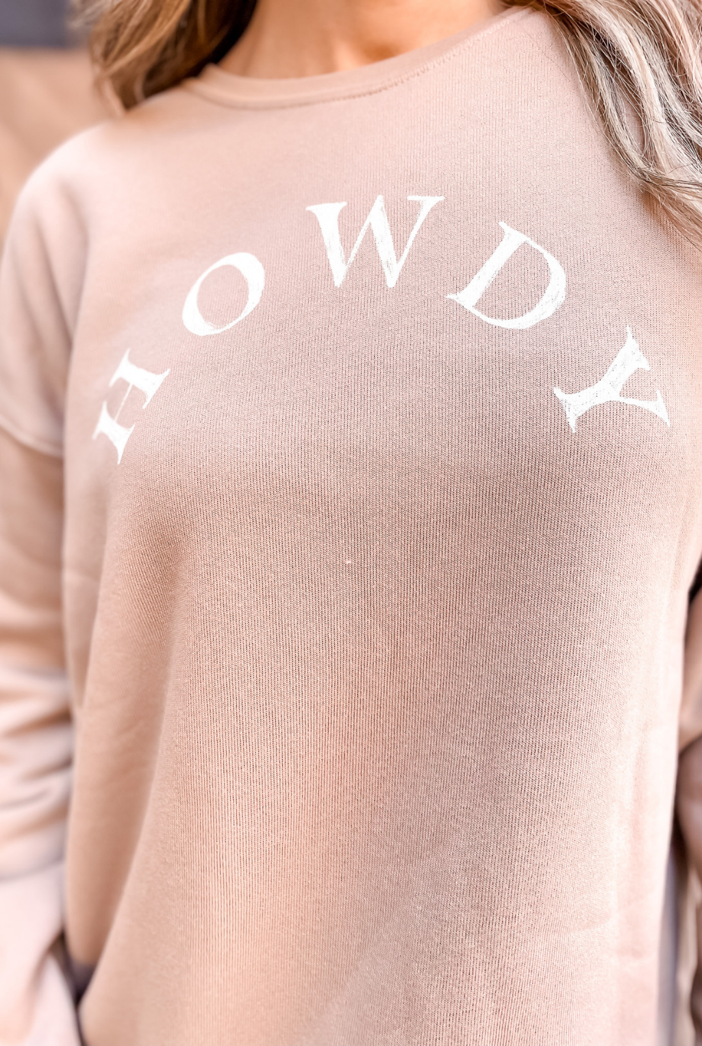Howdy Sweatshirt - Tan