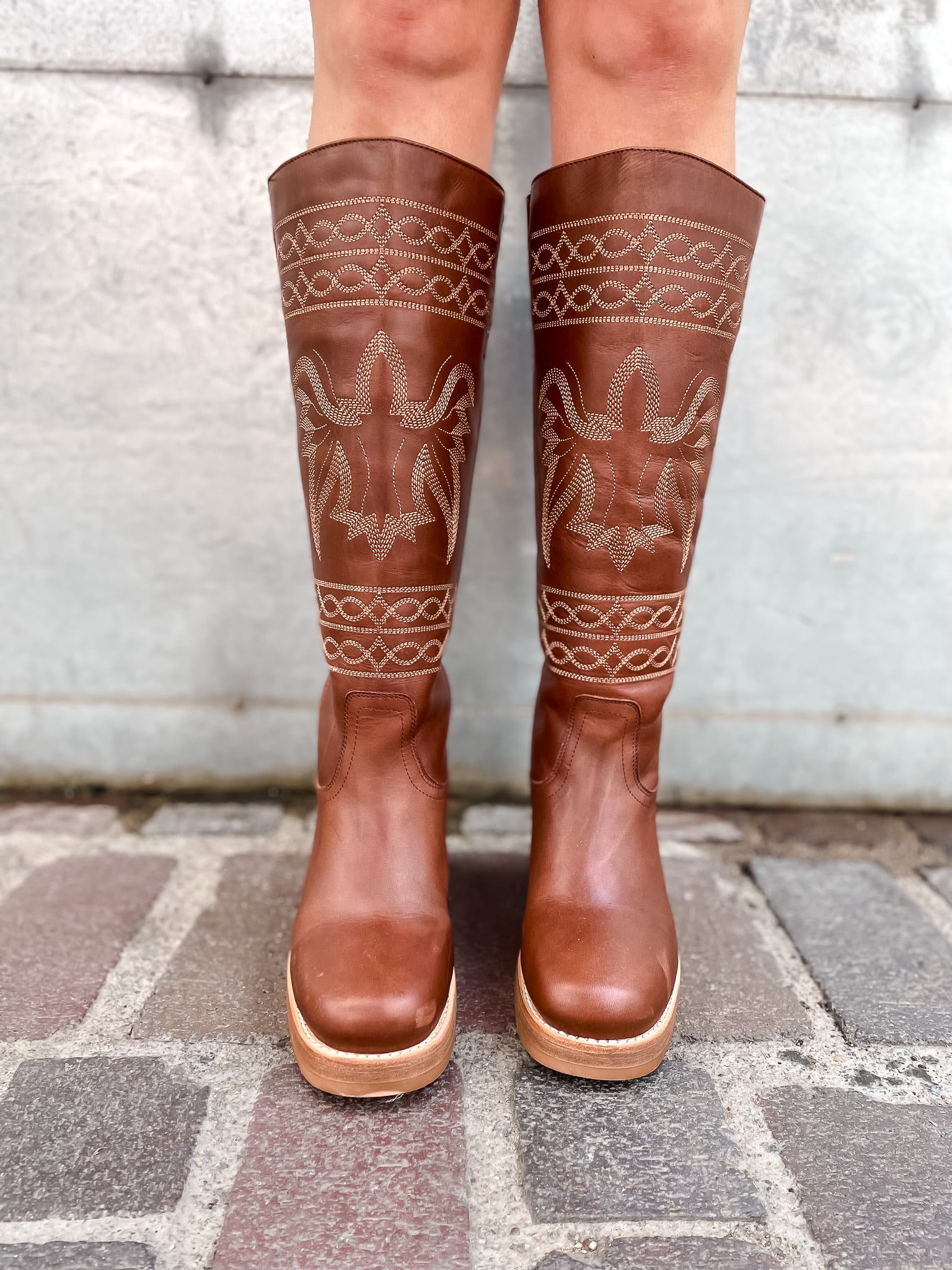 Avalon Boot - Brown