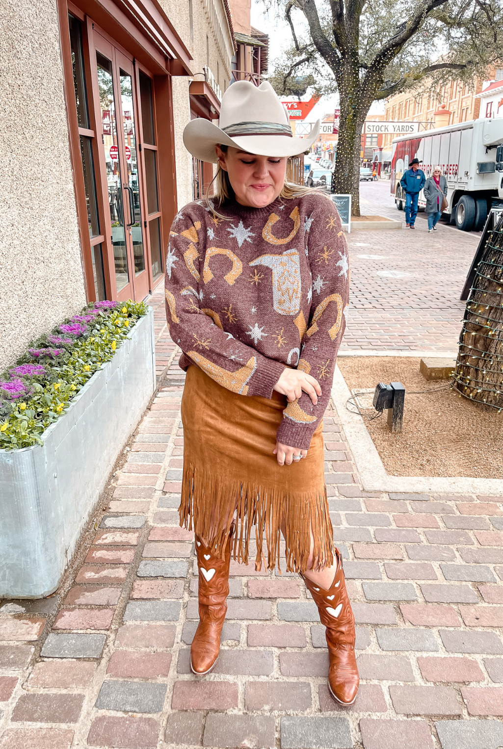 Lucky Cowboy Pullover - Brown