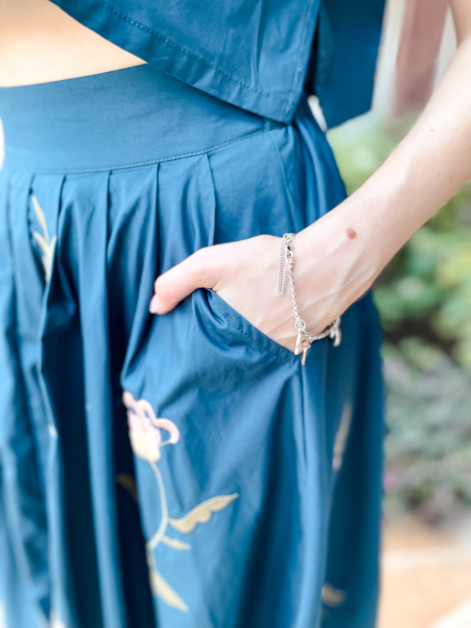 Floral Embroidered Crop Set - Navy