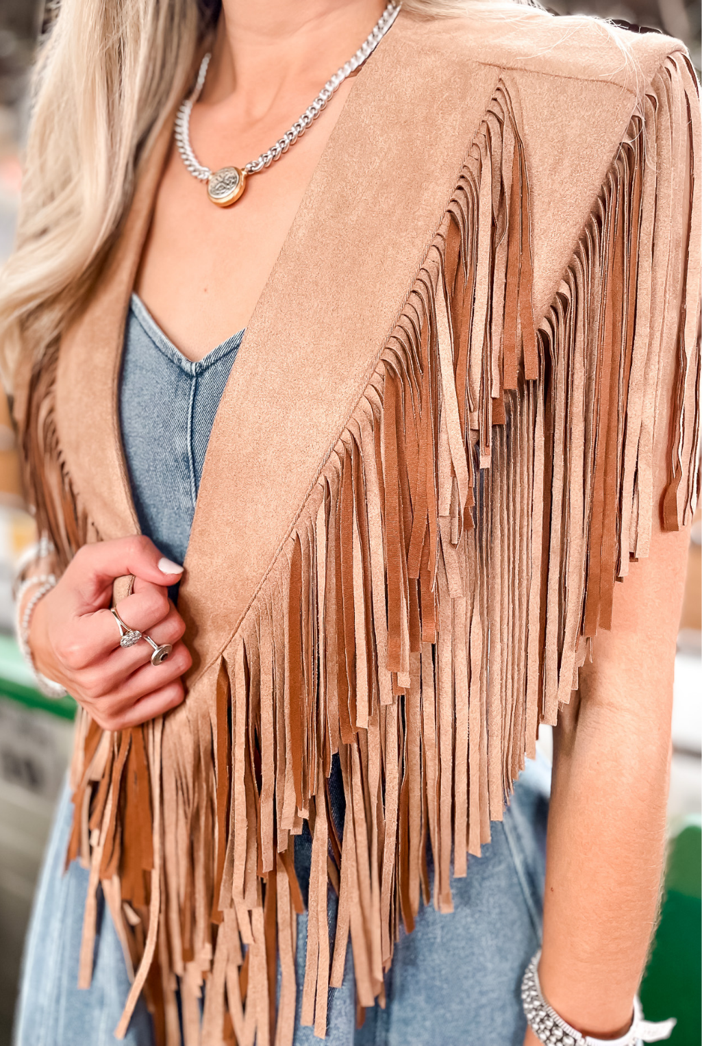 Western Wind Fringe Collar -Camel
