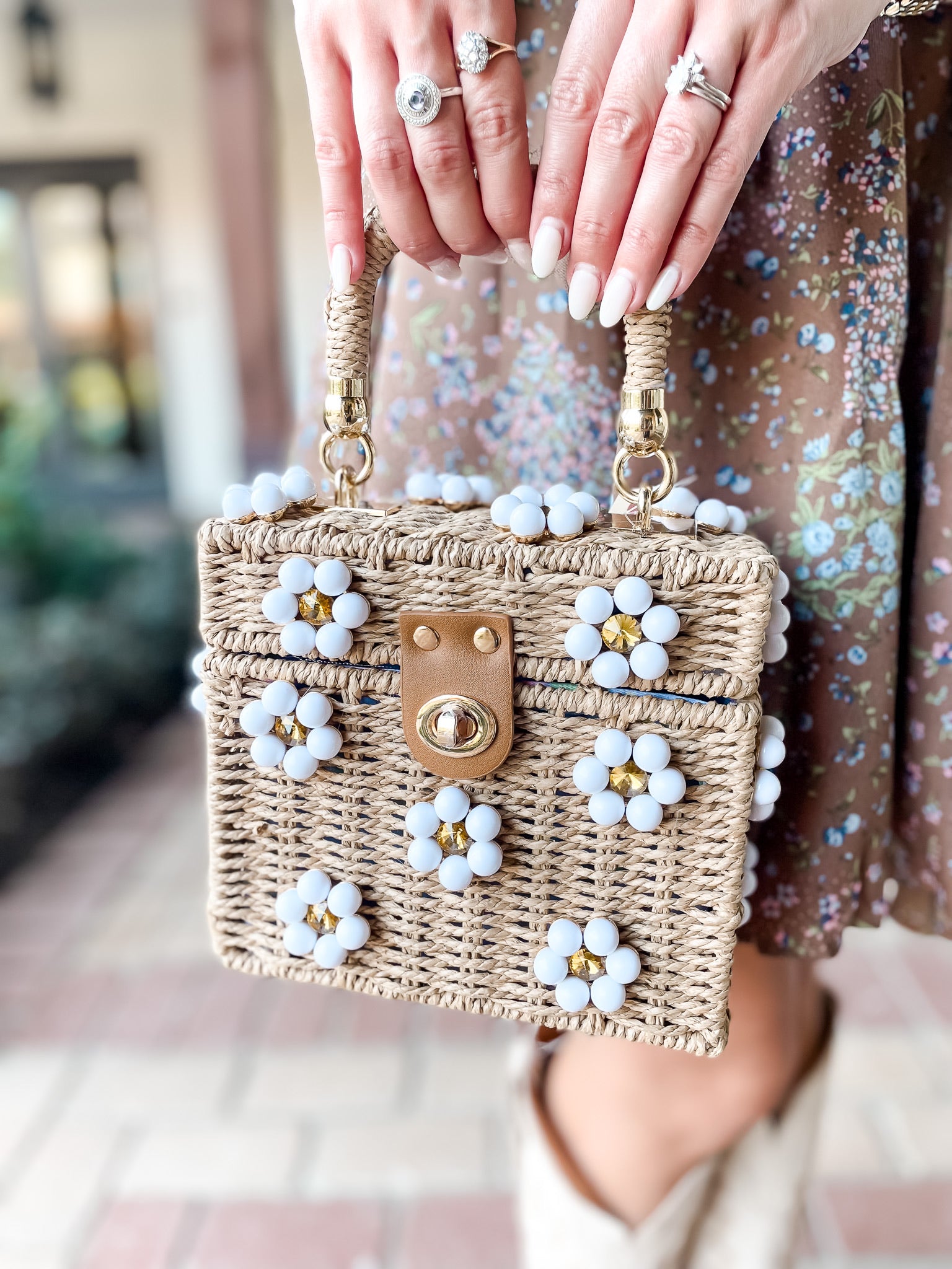 Wicker Daisy Handbag - Tan