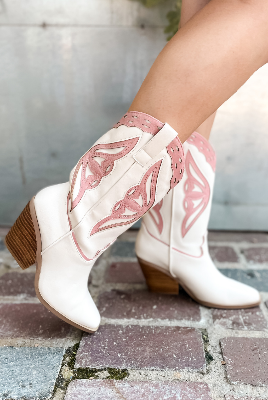 Claire Two-Tone Boot - Ivory/Rose