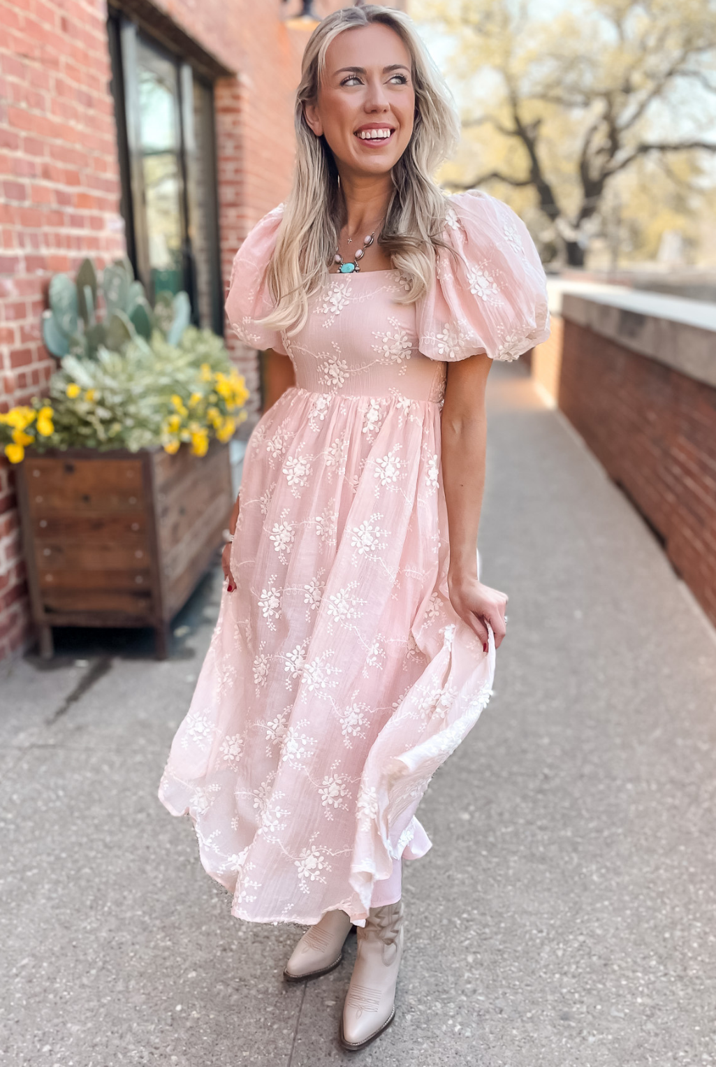 Everlasting Embroidered Dress - Pink