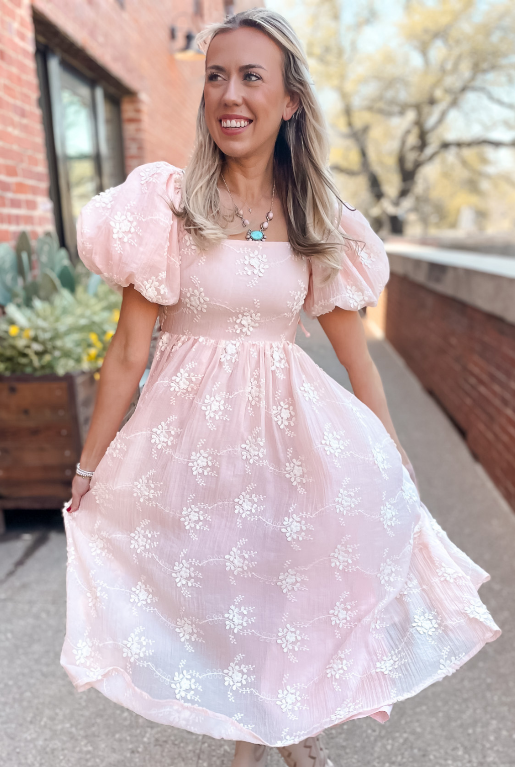 Everlasting Embroidered Dress - Pink