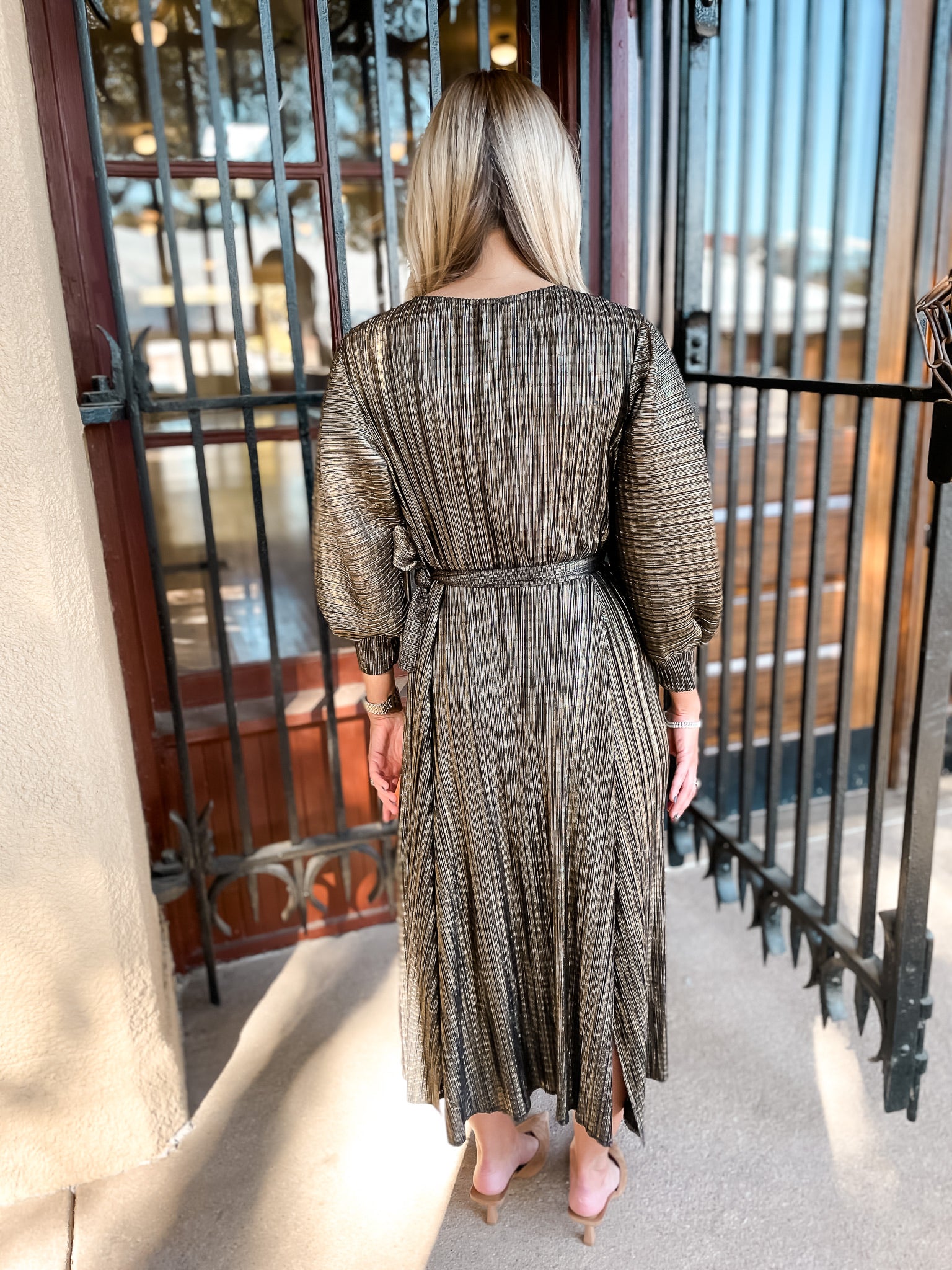 Metallic Pleats Dress - Black