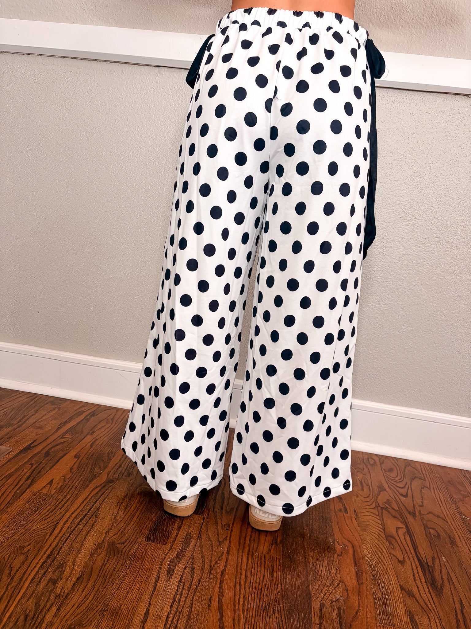 Ribbon Tied Dot Pant - White