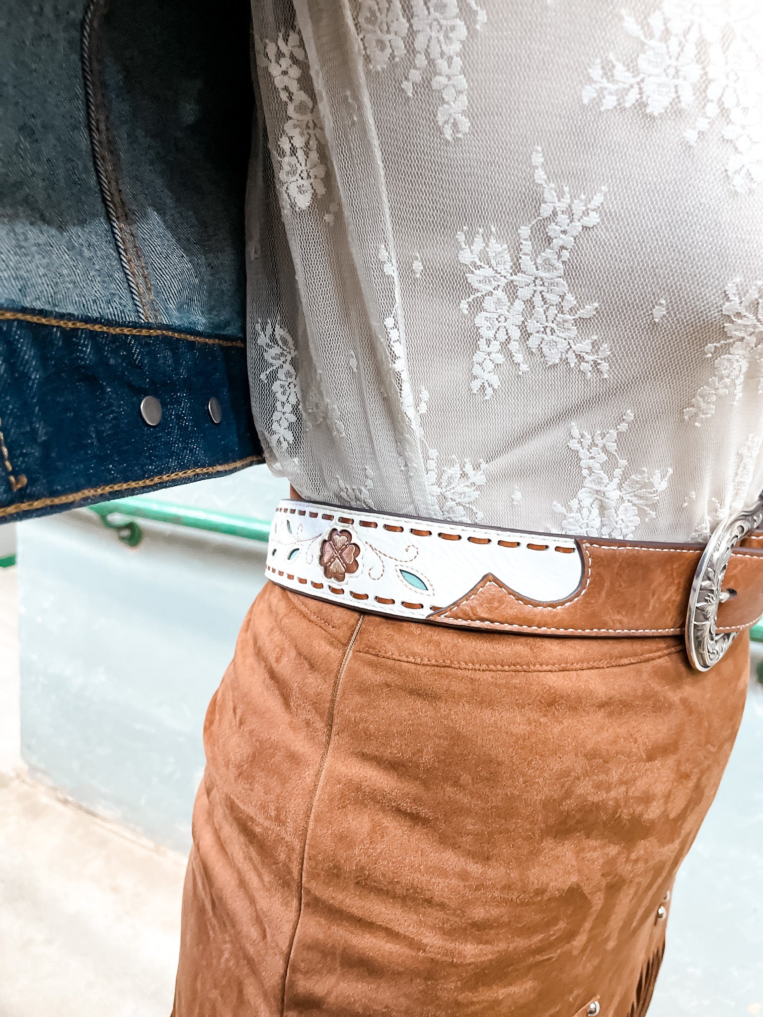 A 1568305 Floral Belt