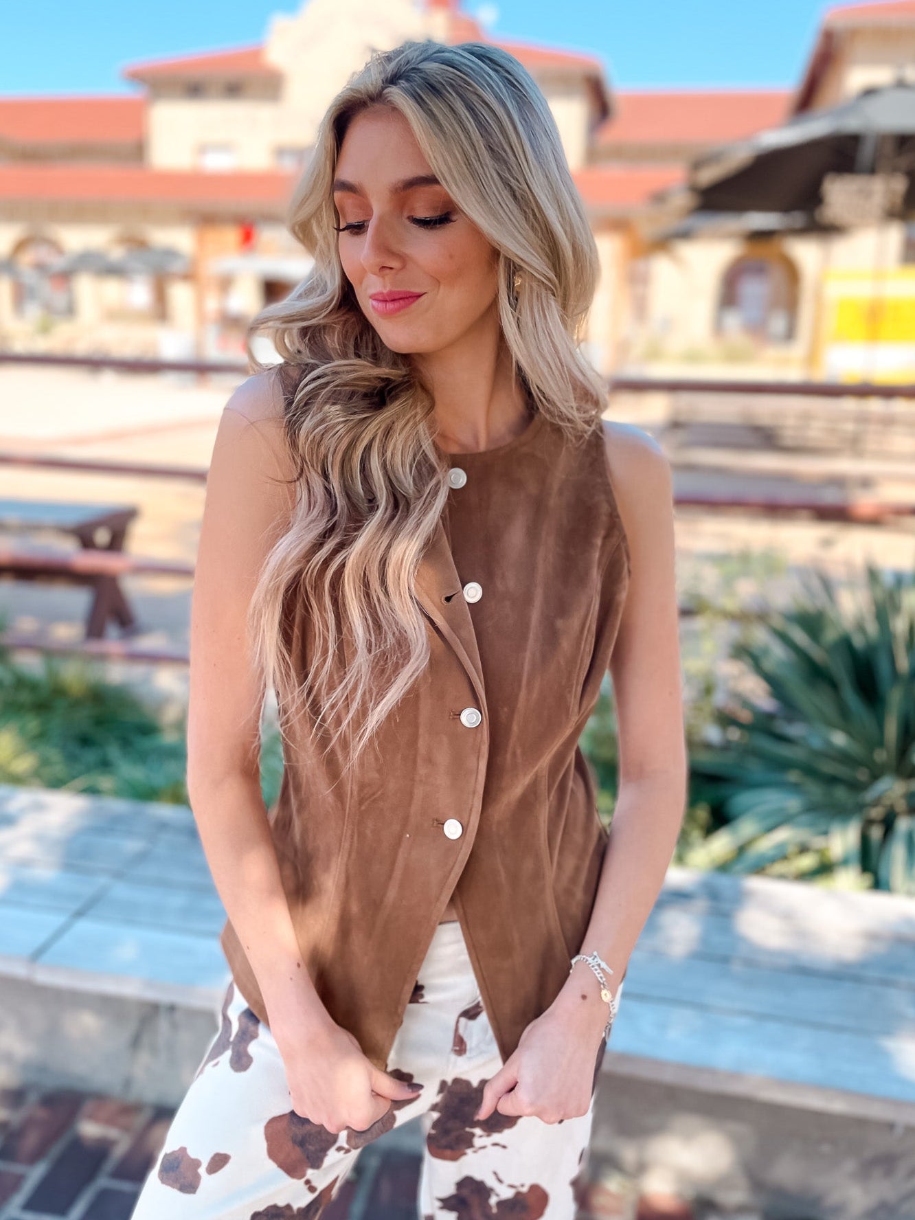 Velvetey Button Vest - Camel