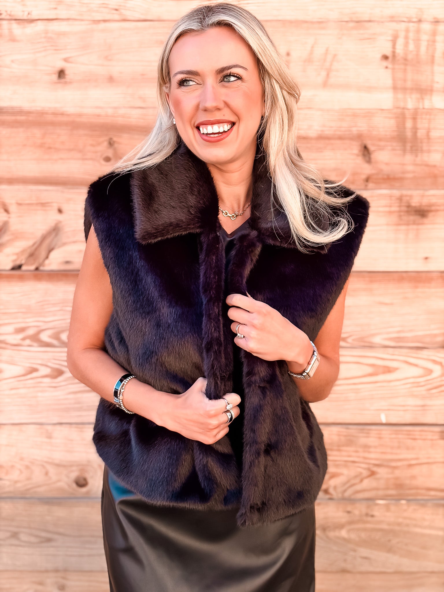 At The Forum Fur Vest - Black