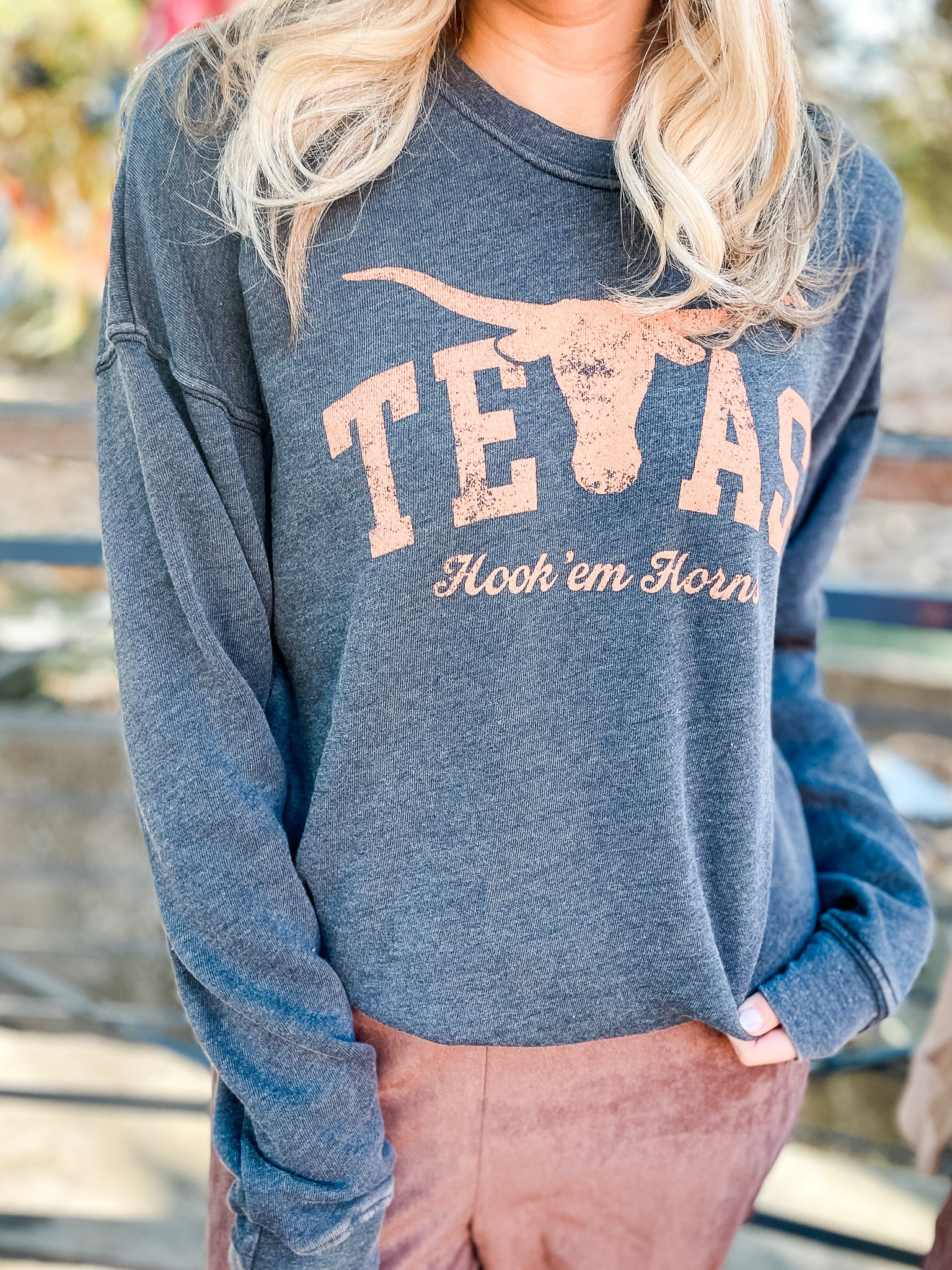 Hook 'Em Horns Sweatshirt - Black
