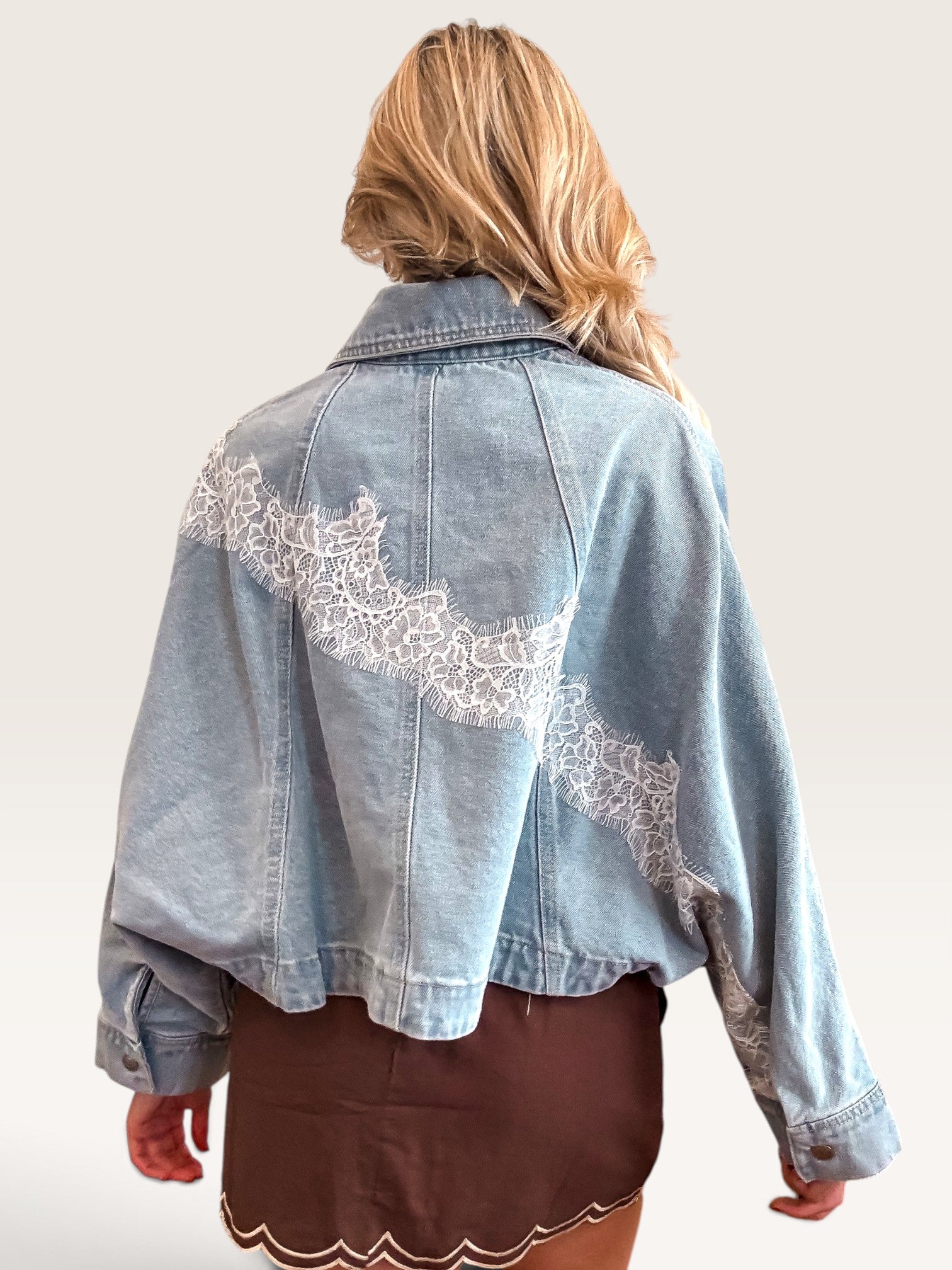 Lace Trim Detail Cropped Denim Jacket