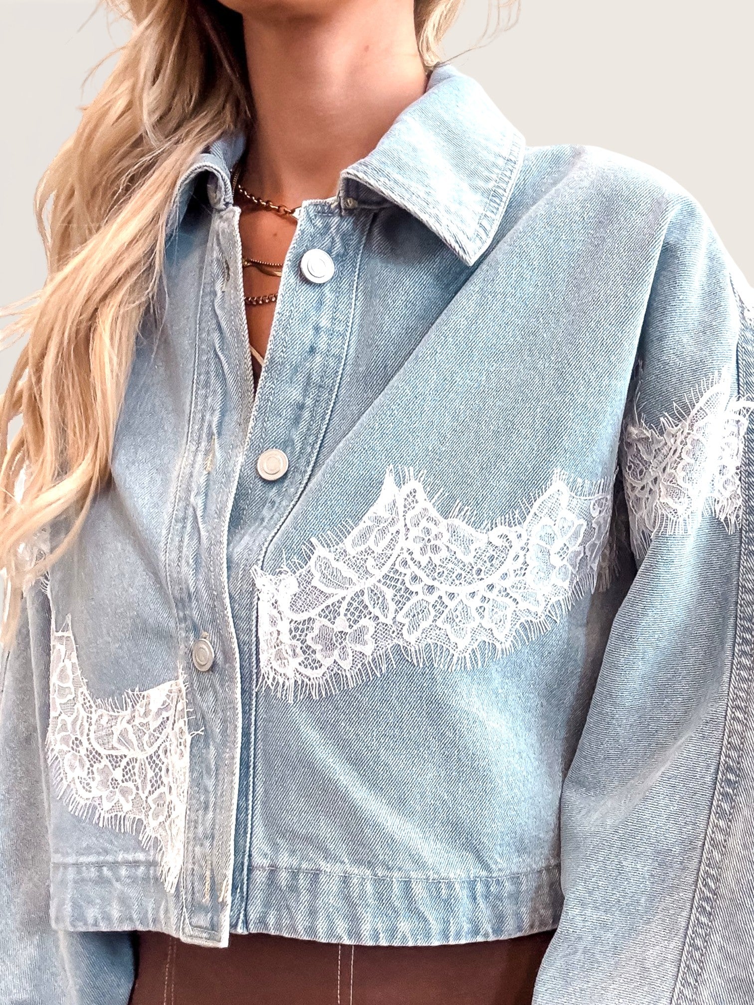 Lace Trim Detail Cropped Denim Jacket