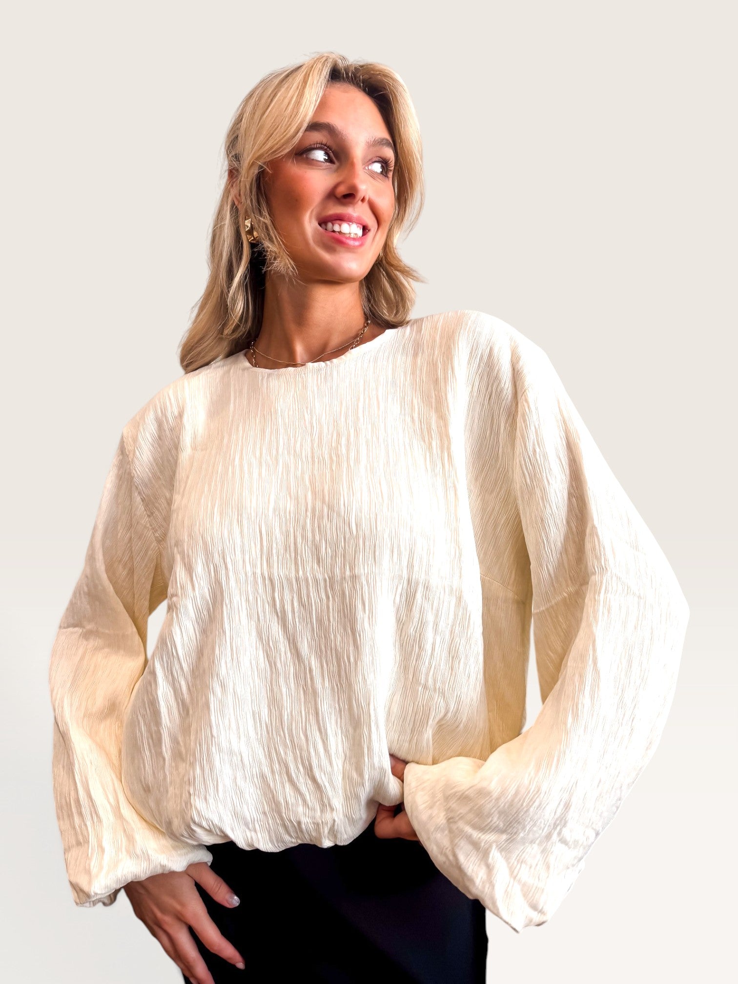 Y Bubble Hem Top - Cream