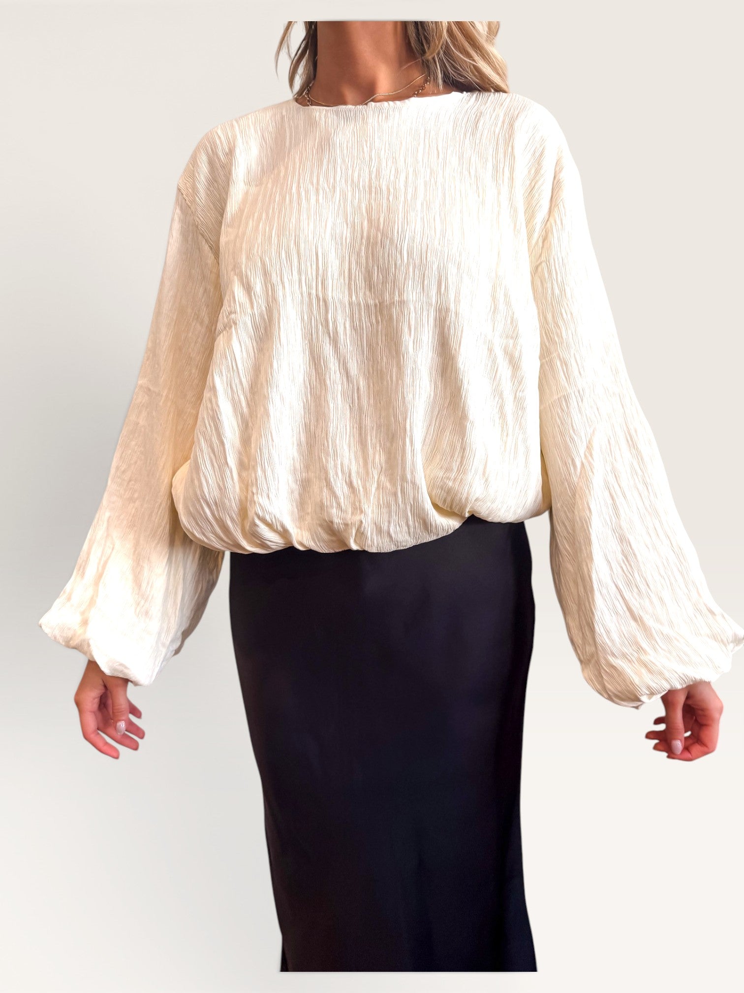 Y Bubble Hem Top - Cream