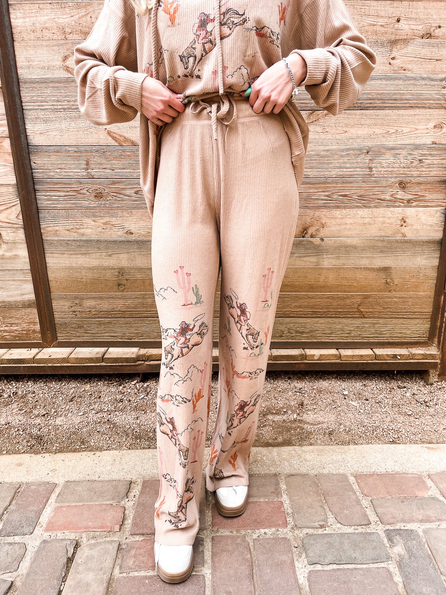 Desert Cowgirl Loungewear Set - Tucker Brown