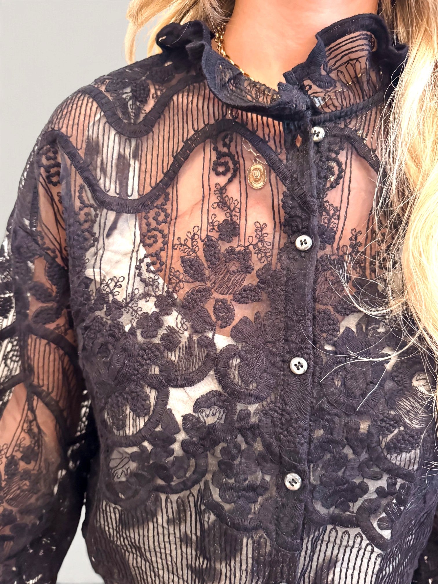 Modern Chic Blouse - Black