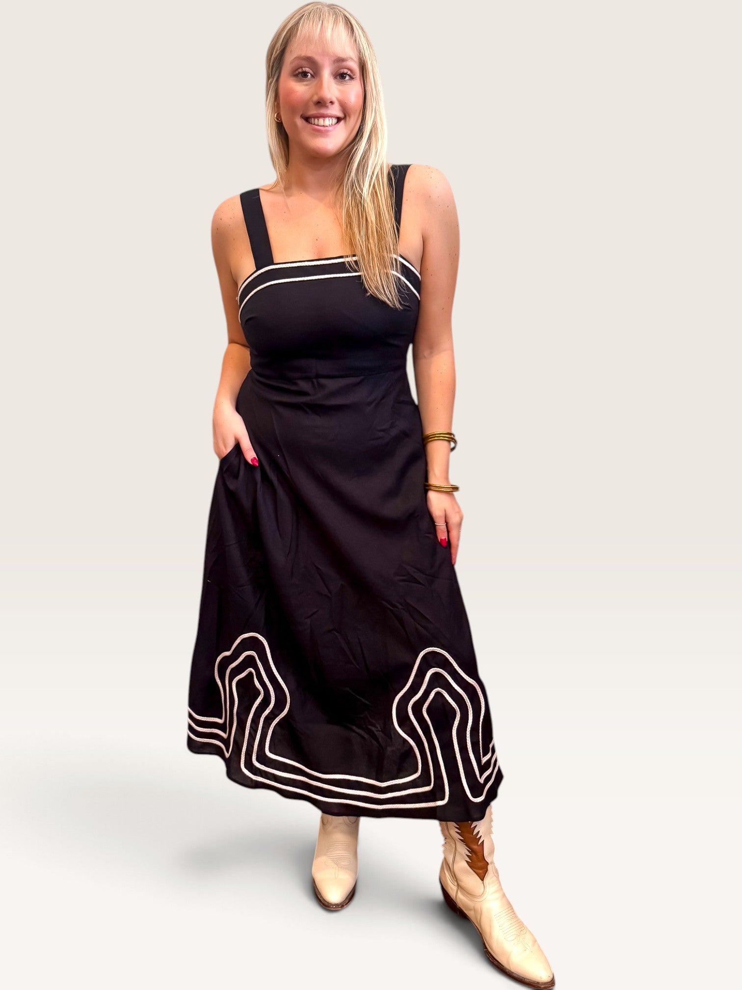 Rylee Embroidered Dress - Black