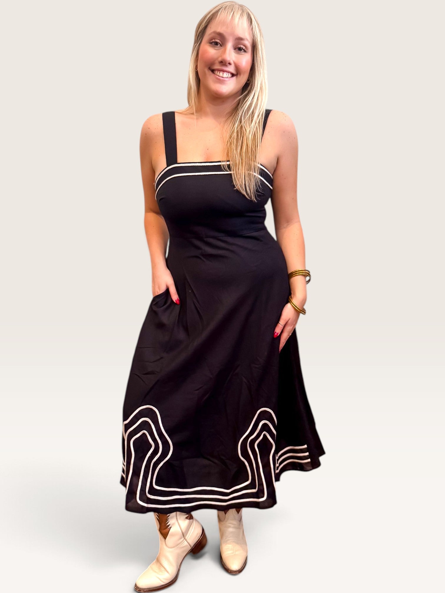 Rylee Embroidered Dress - Black