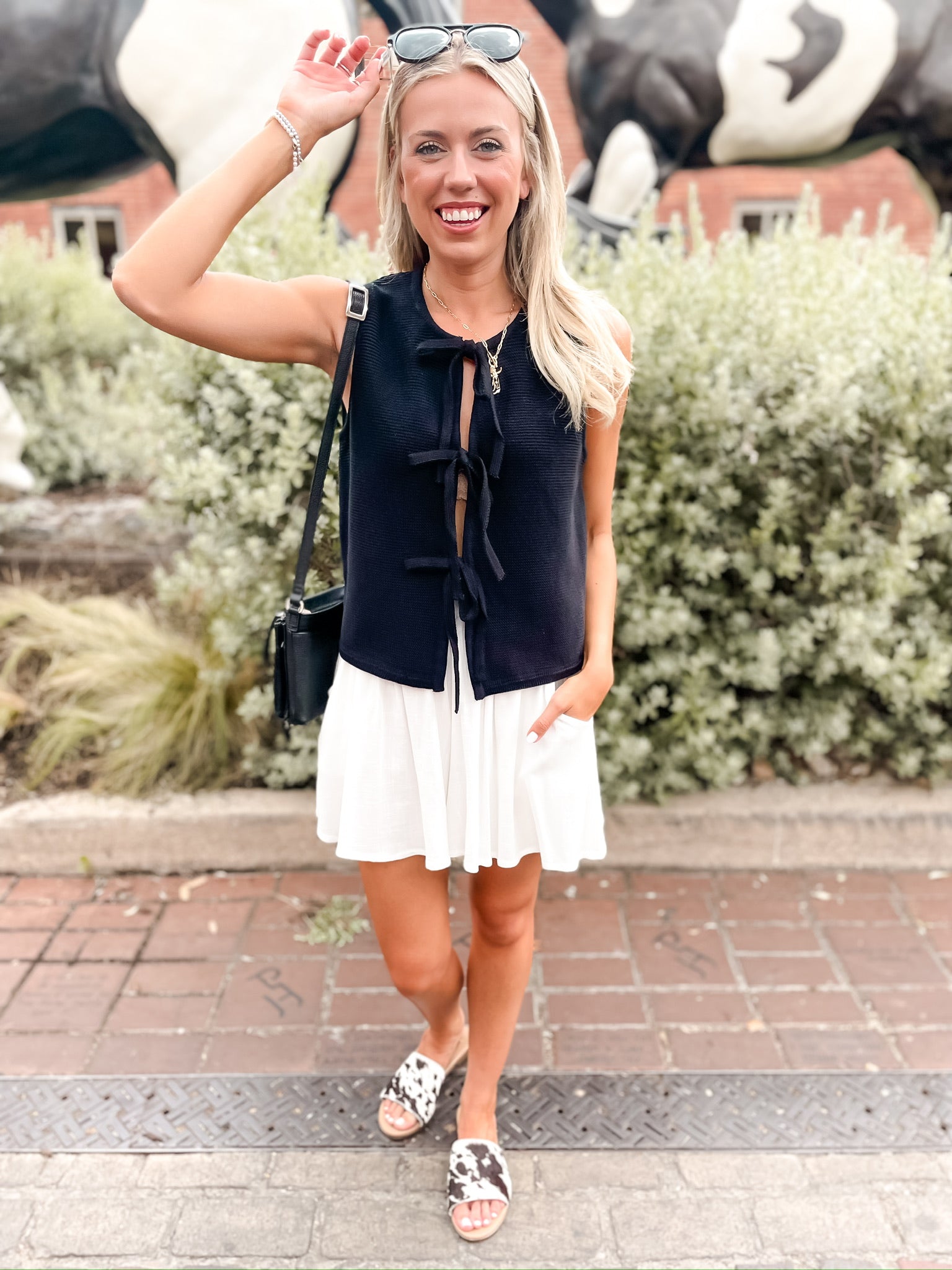 Tied Up Sweater Vest - Black