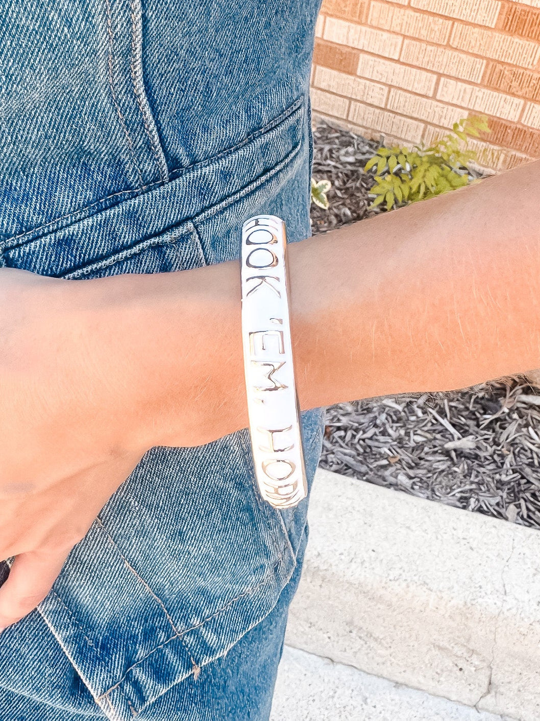 Hook 'Em Bangle