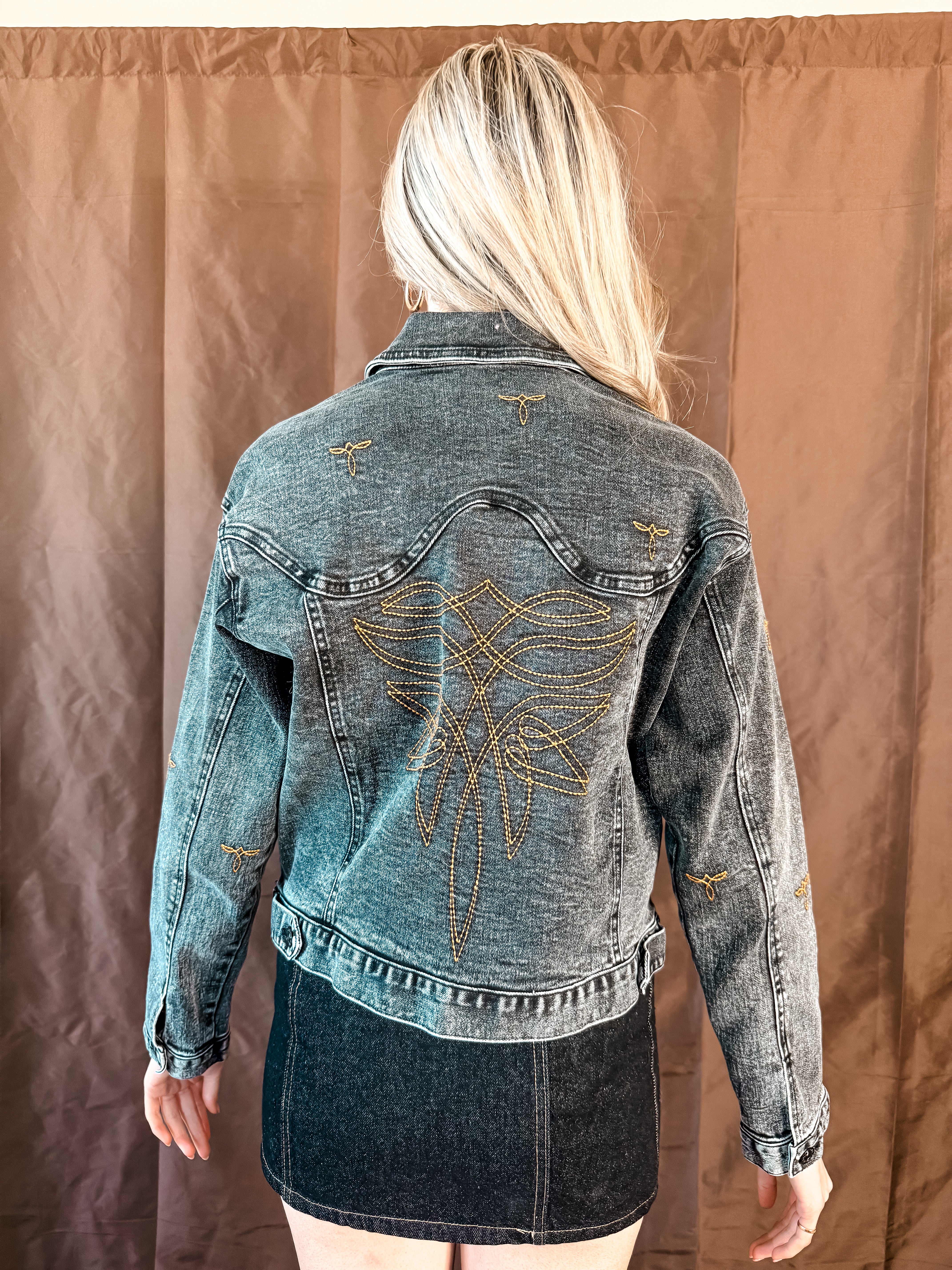 Boot Stitch Denim Jacket - Black