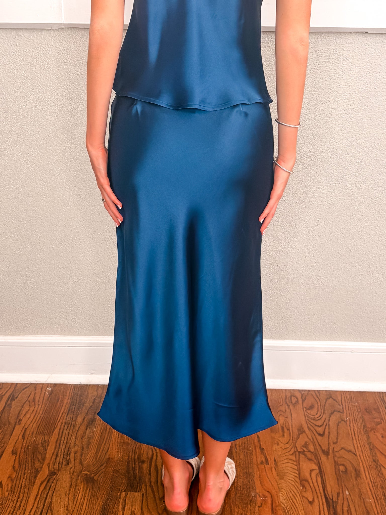 Leyla Satin Midi Skirt - Navy