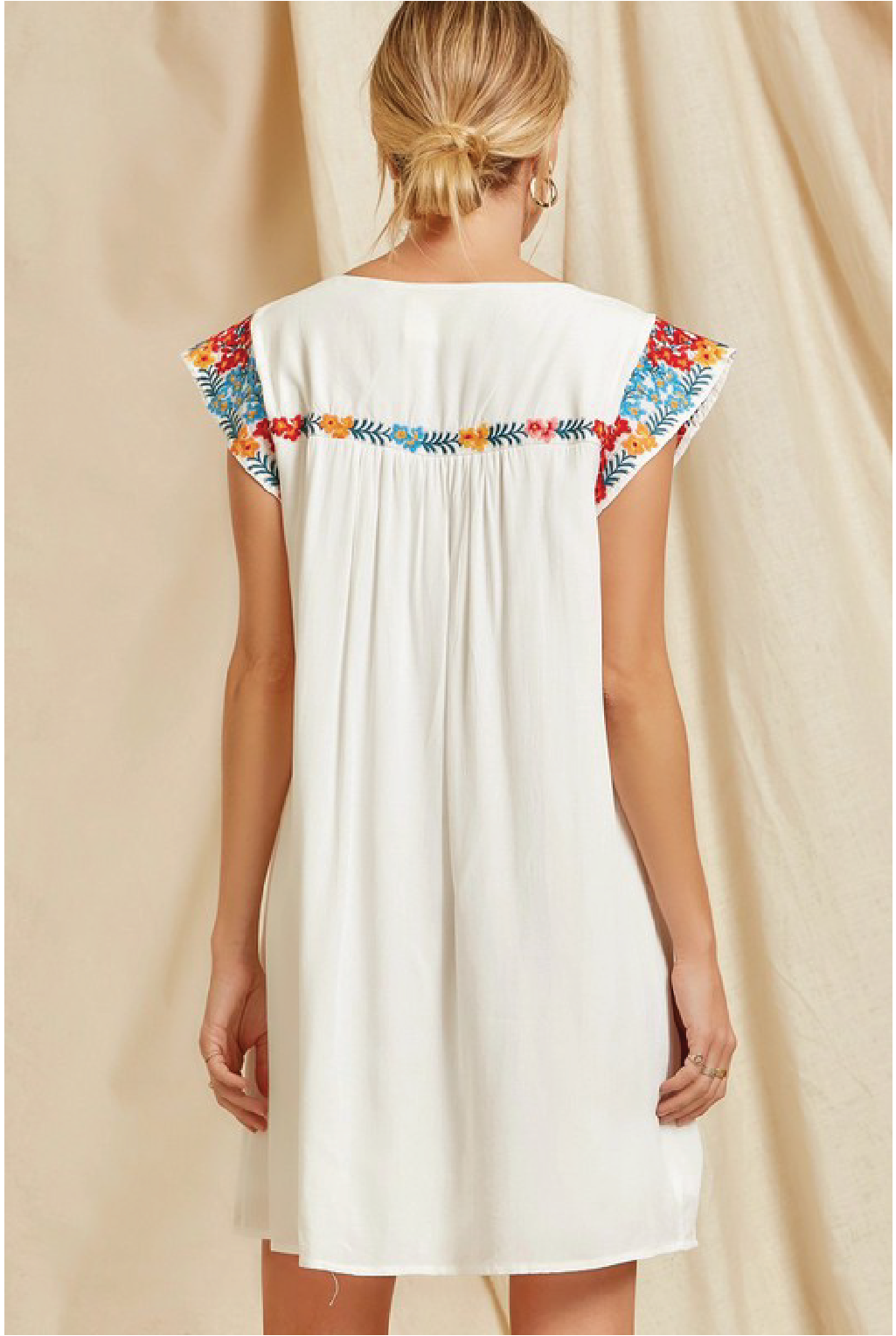 Itotia Embroidered Dress - White