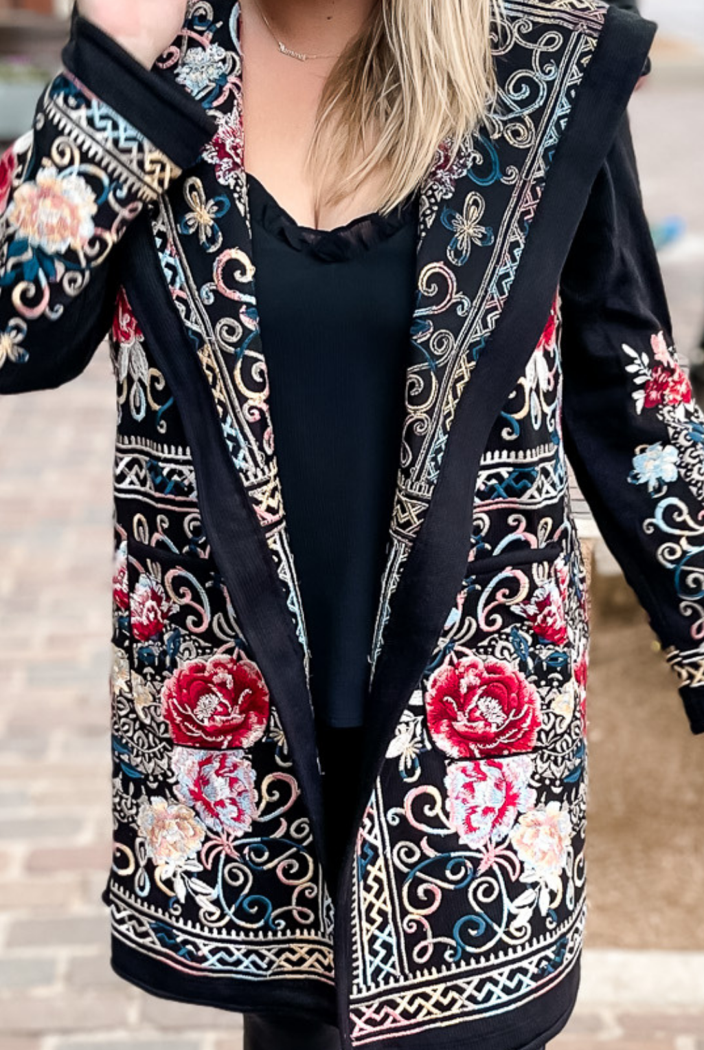 Rose Garden Cardigan - Black        ml