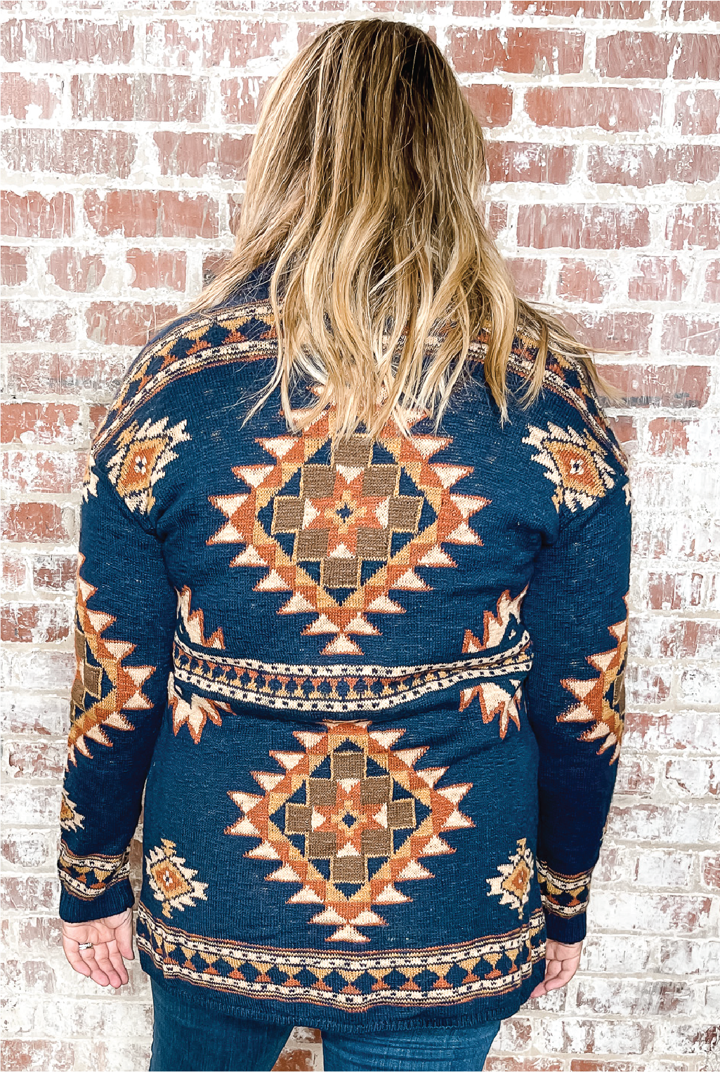 Wolf Mount Lodge Cardigan